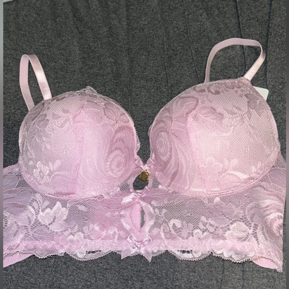 34B cute pink bra